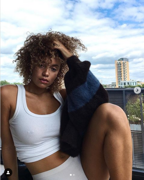 Lara never laura arte estrella porno imágenes