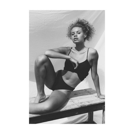 Lara never laura desnudos estrella galerías