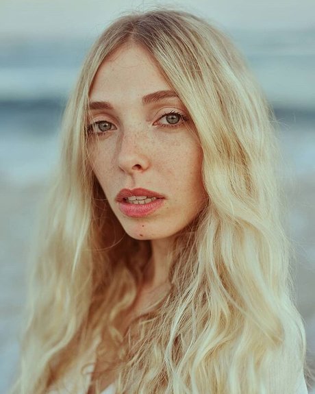 _Anna Bella estrella del arte archivo