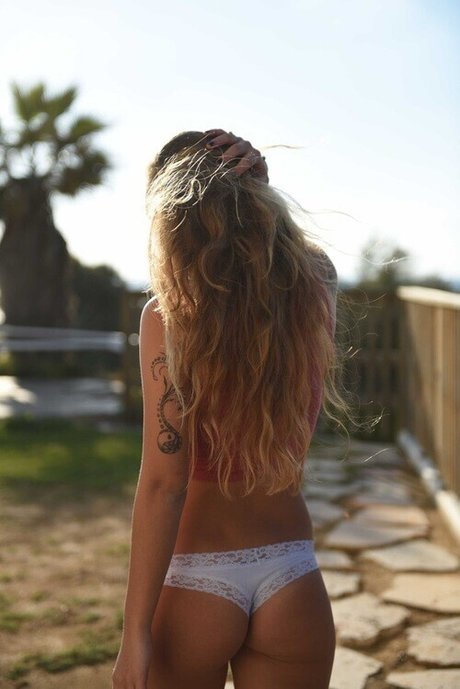 Tohar Frie modelo porno imagen