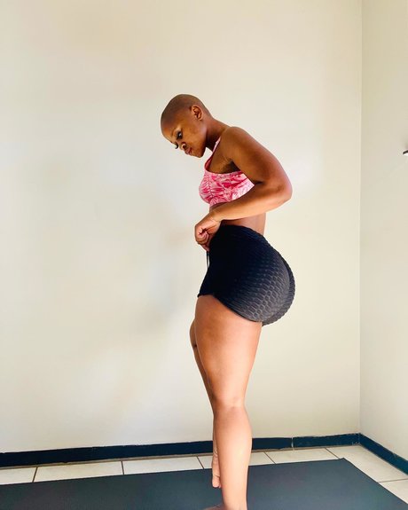 Sharon Gambu actriz exclusiva imagen