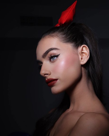 Yael Shelbia actriz foto