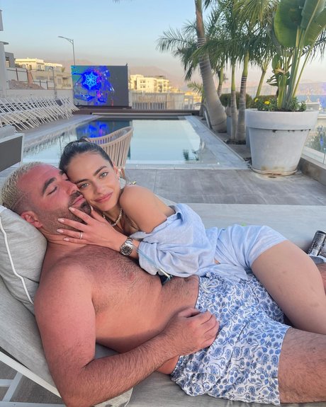 Yael Shelbia estrella porno sexy archivo