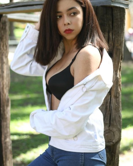 Alma Hernandez actriz desnuda archivo