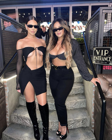 Laura Ivette Garcia modelo atractivo galería