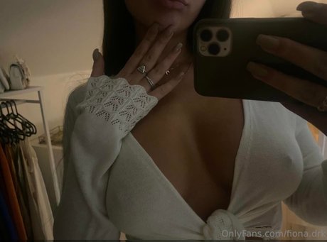 Fiona Duraku_ estrella porno gratis archivo