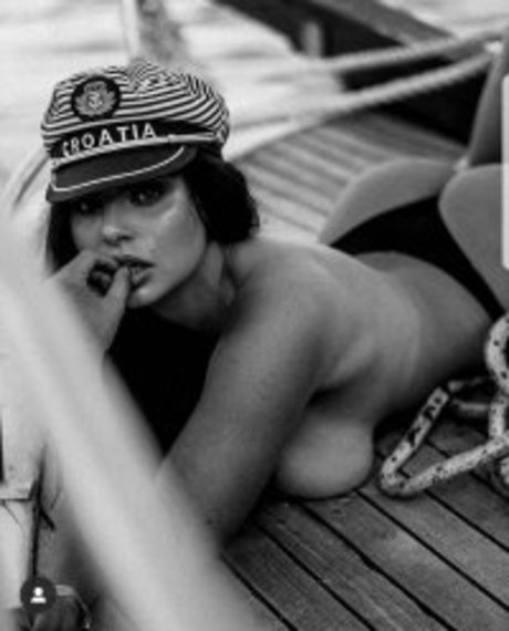 Lily Van Dyke estrella del sexo imagen