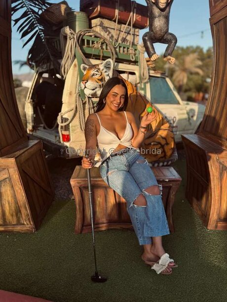 Freepetitebrida estrella adulta imágenes