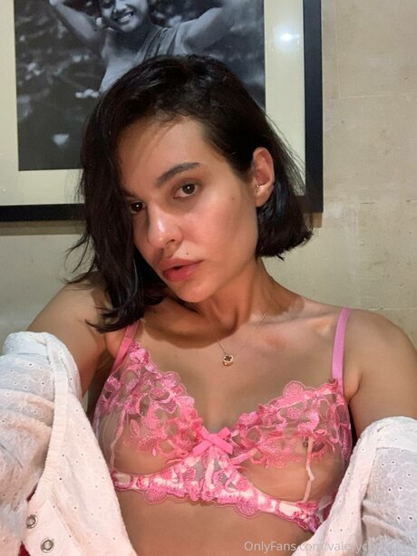 Valerycrystalvip estrella xxx foto