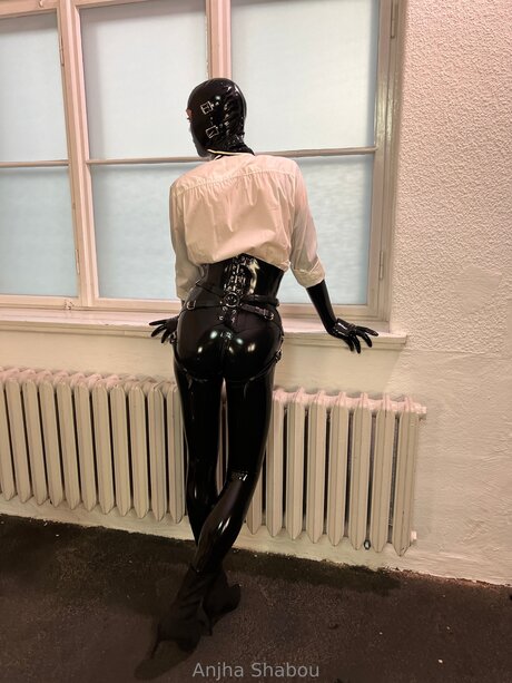 Anjhashabou estrella porno caliente imágenes