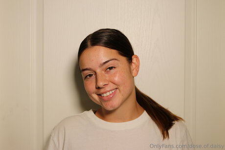 Dose Of Daisy hermosa actriz imágenes