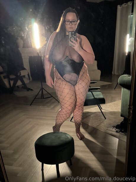 Mila Doucevip actriz xxx imagen