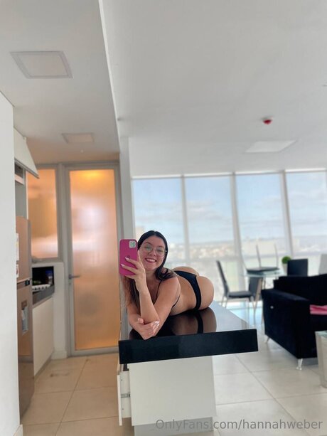 Hannahweber modelo imágenes