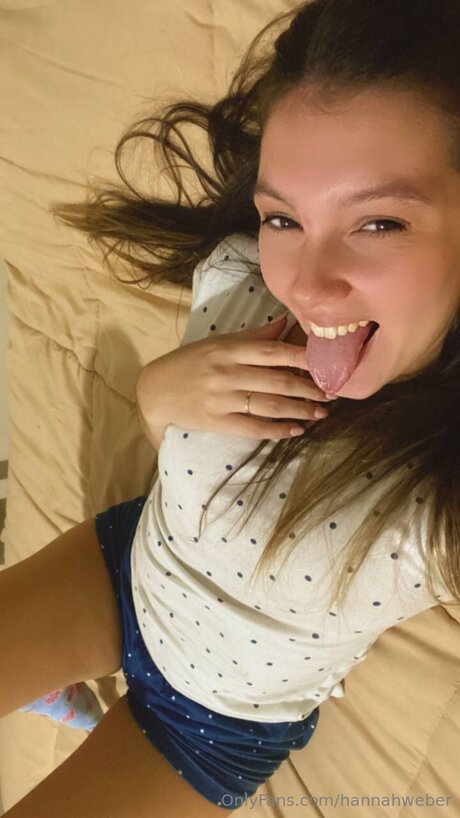 Hannahweber modelo desnuda imágenes