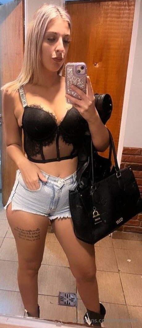 Miranda4 modelo adulto imágenes