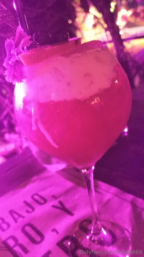 H0tdoll69 modelo desnudos fotos