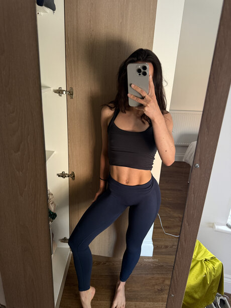 Ninaferro xxx estrella porno imágenes