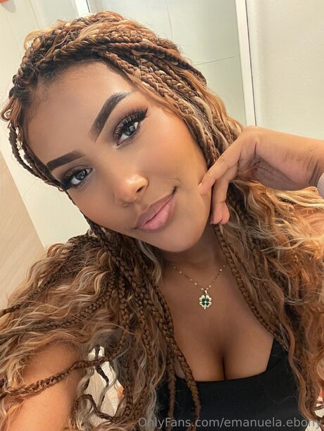 Emanuela Ebony estrella bonita imagen