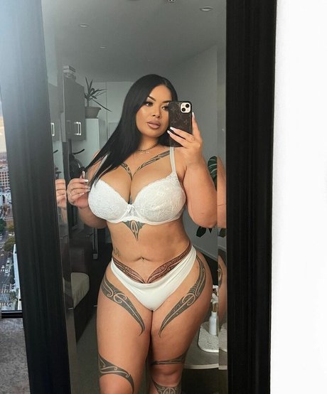 Krisy Erin modelo sexual foto