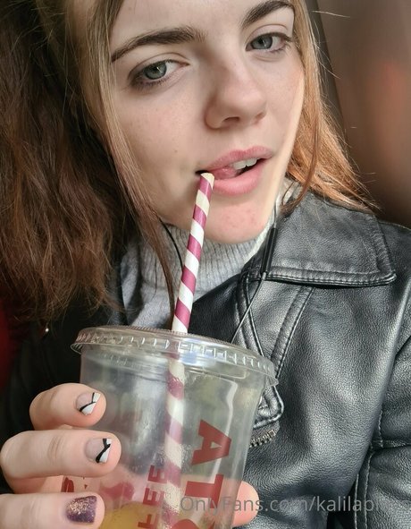 kalilaplays estrella porno caliente archivo