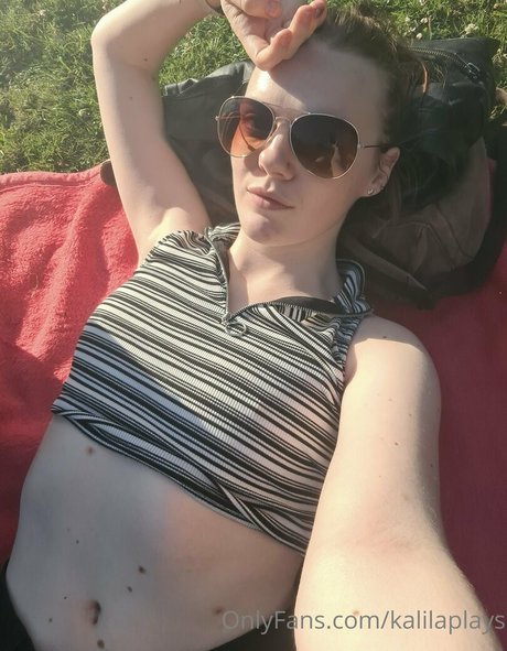 kalilaplays estrella erótica foto