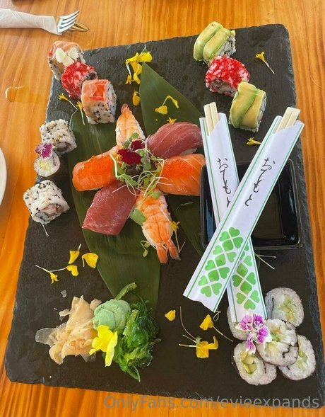 evieexpands bonita estrella fotos