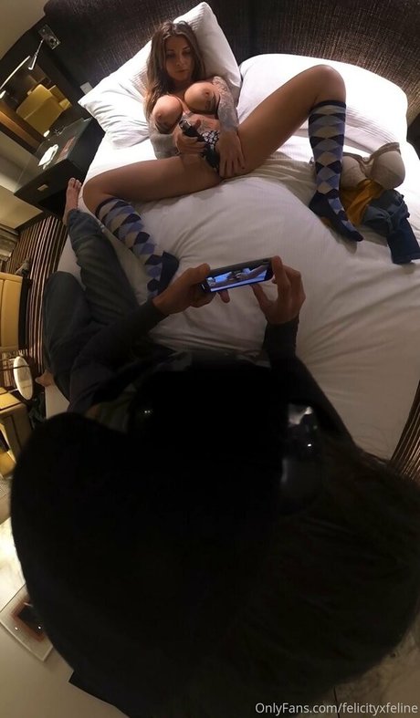 felicityfeline estrella atractiva fotos