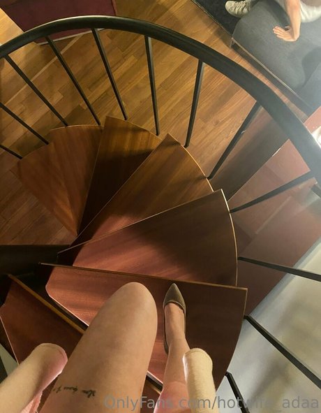 hotwife adaa modelo caliente imagen