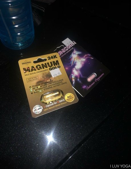 siryoga modelo erótico fotos