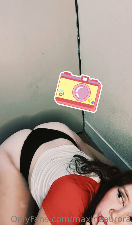 maxineaurora modelo perfecto galerías