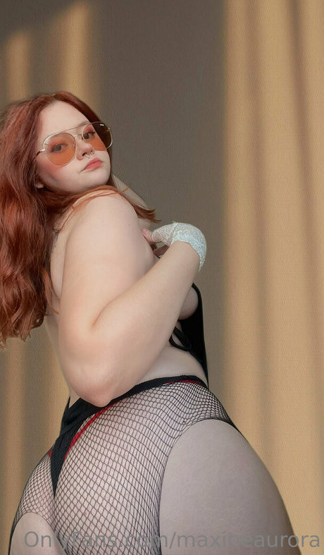 maxineaurora sexo modelo galerías