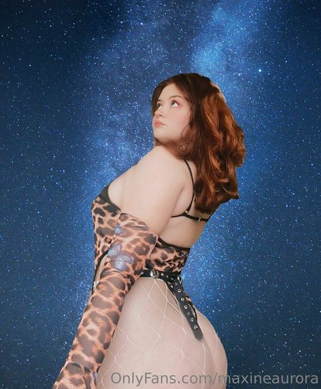 maxineaurora modelo pornografico foto