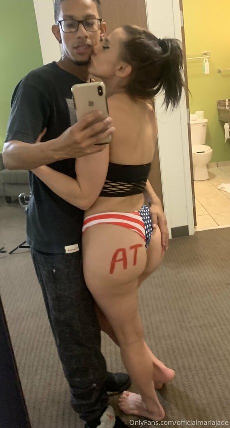 officialmariajade actriz xxx imágenes