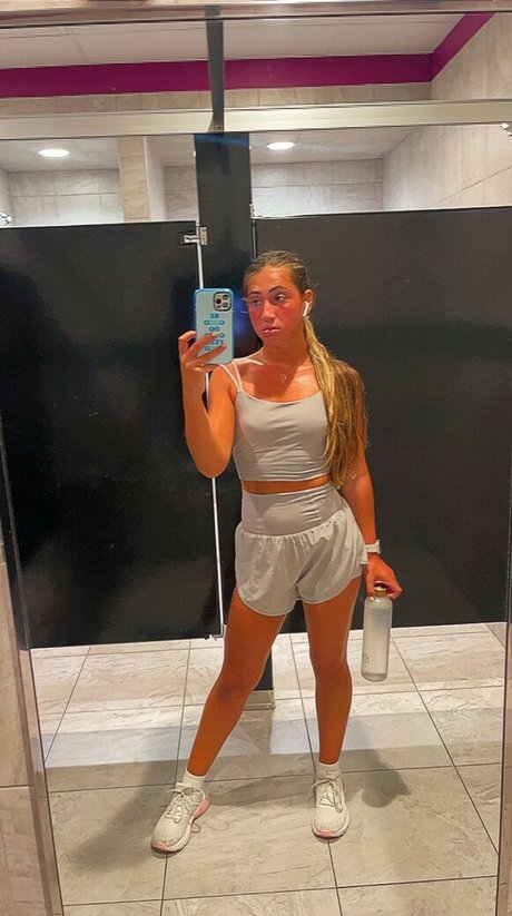 Jenna Sinatra estrella pornografica imágenes