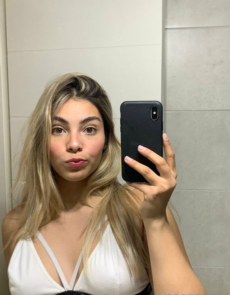 Kendall Belmont actriz porno imágenes