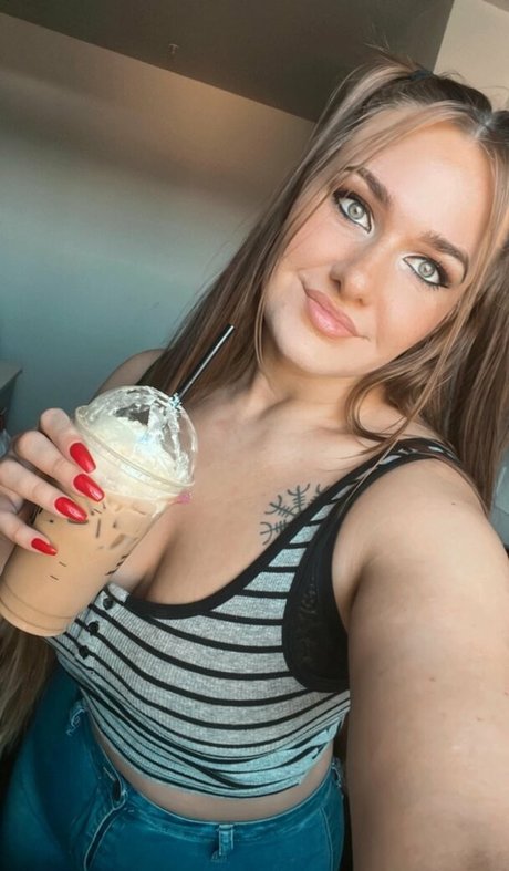 Ella Estrid actriz sexual imágenes