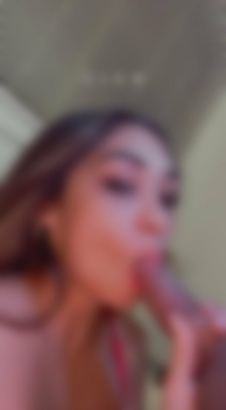 itsgenzzbabyy actriz desnuda imagen