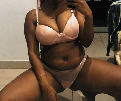 Sextualizada modelo exclusivo galería