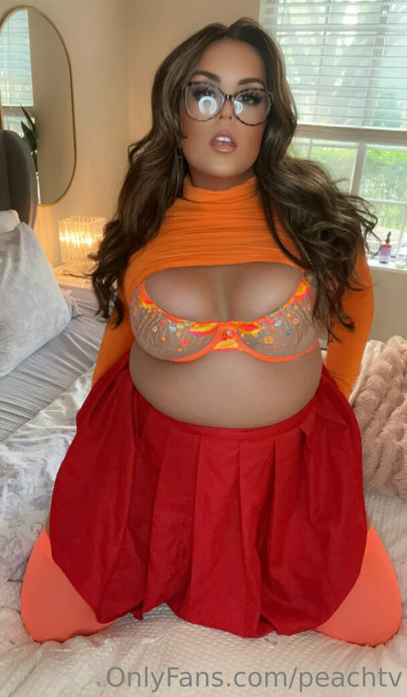 peachtv modelo hermosa galerías