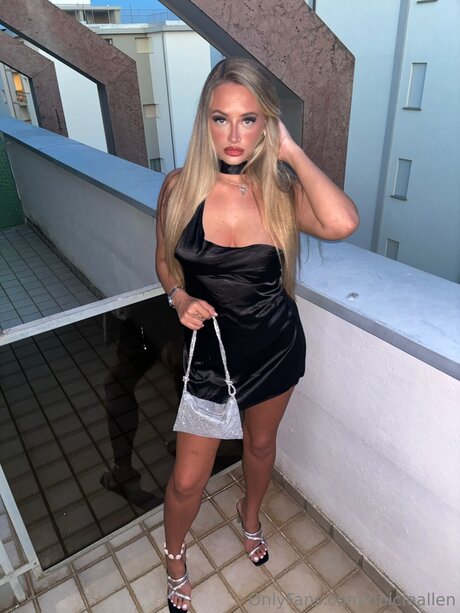 Dolcieallen modelo gratis foto