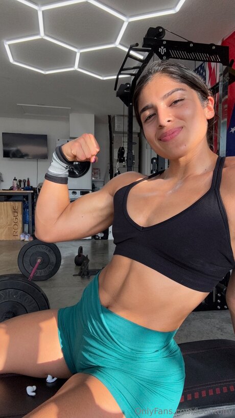 Laufitoftv modelo atractivo fotos