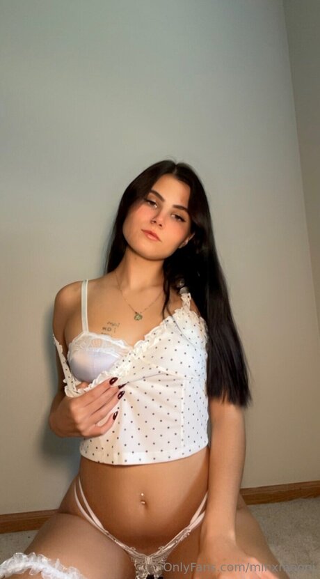 Minxmooni modelo hermosa galería