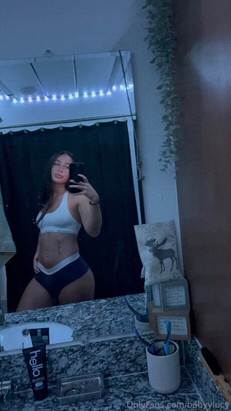 Babyylucy modelo porno galería