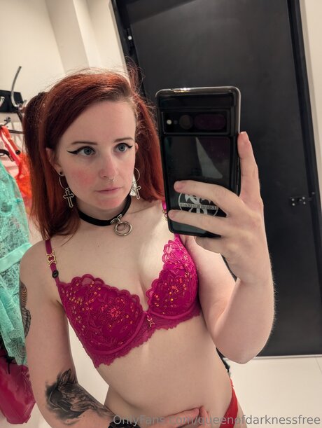 Queenofdarknessfree sexo modelo fotos