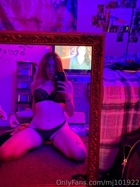 Mj101922 desnudos estrella galería