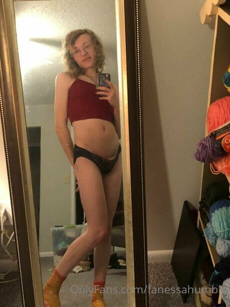 Fanessahumble estrella porno bonita galería