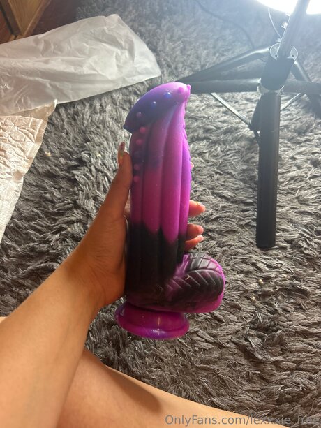 Lexxxie Free actriz erótica imágenes