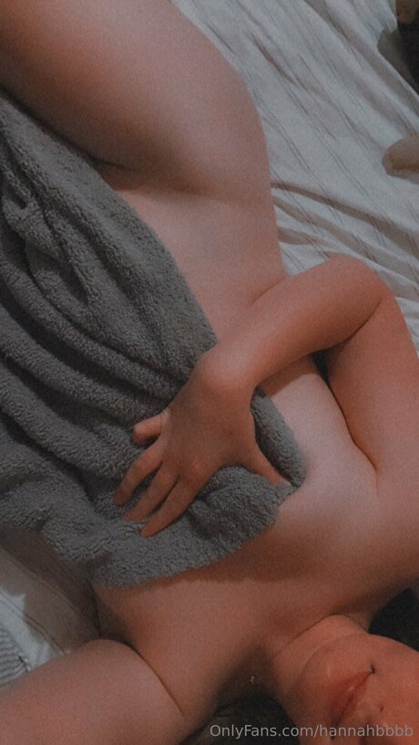 Hannahbbbb desnudos de estrellas porno foto