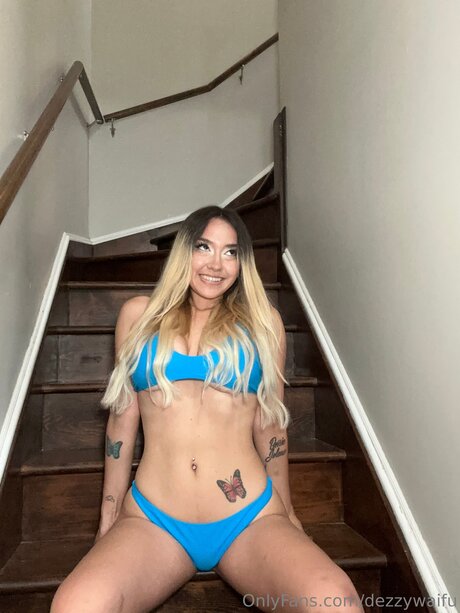 Dezzywaifu estrella porno superior foto
