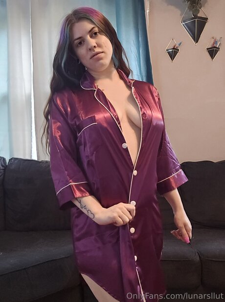 Lunarsllut sexo modelo foto